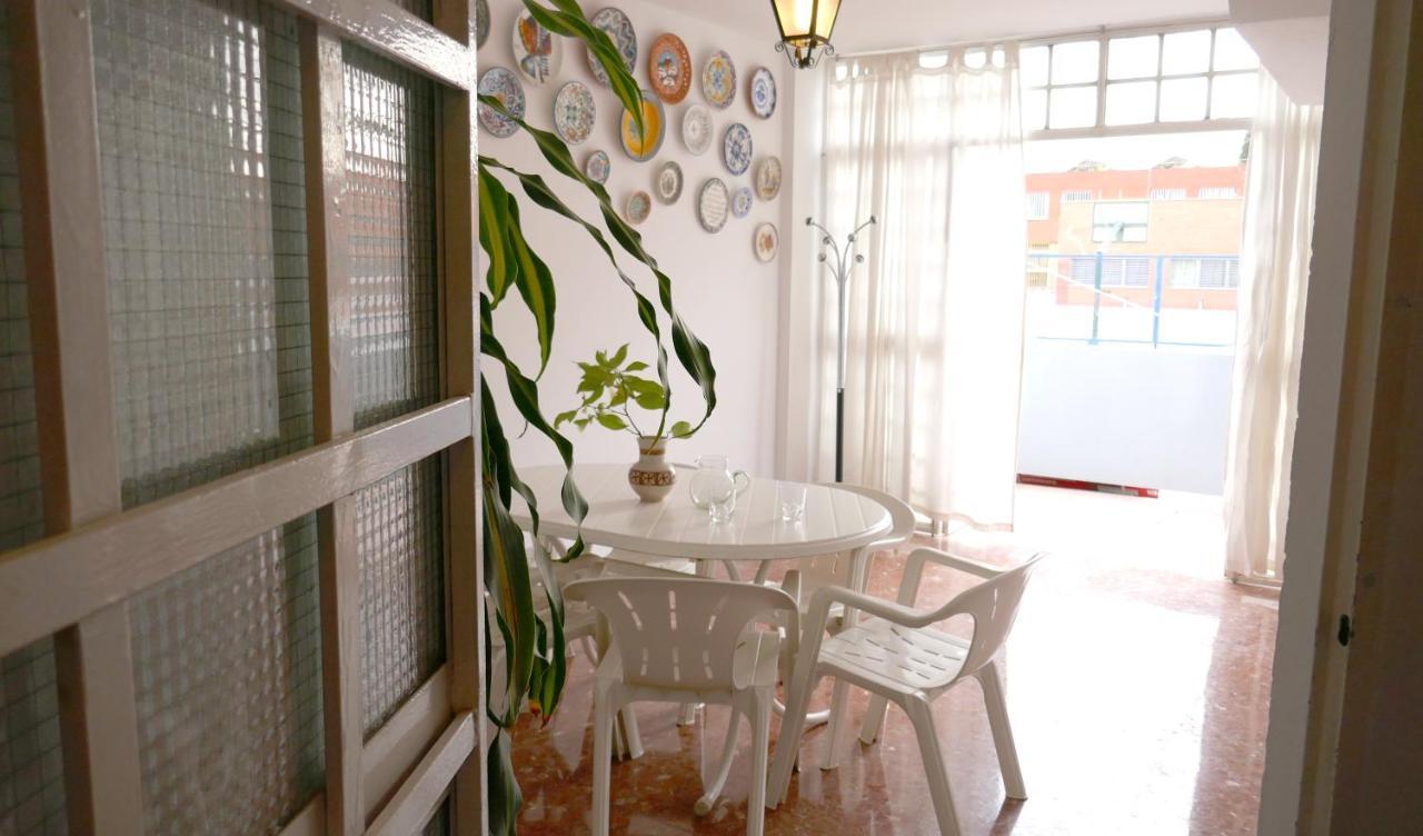 Casa Soleada En Calle Tranquila Sevilla Bagian luar foto