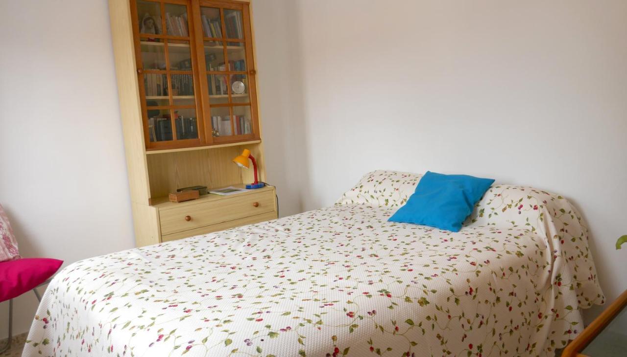 Casa Soleada En Calle Tranquila Sevilla Bagian luar foto