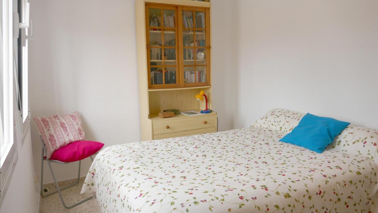 Casa Soleada En Calle Tranquila Sevilla Bagian luar foto